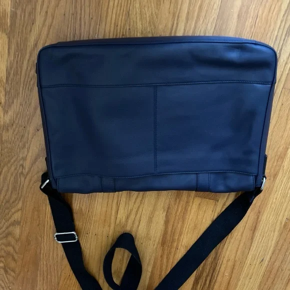 NWOT Cole Haan navy blue leather messenger bag